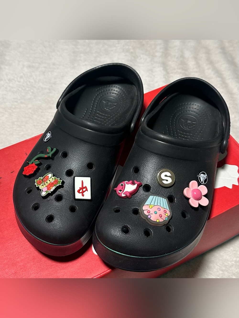 Black Crocs